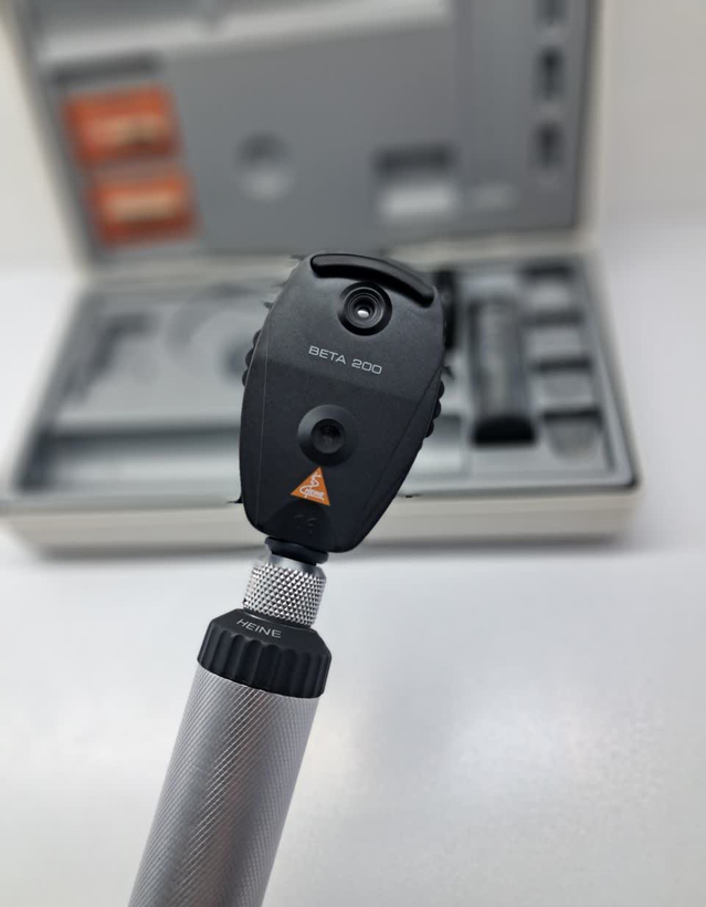 ست معاینه هاین BETA200 (اتوآفتالموسکوپ)